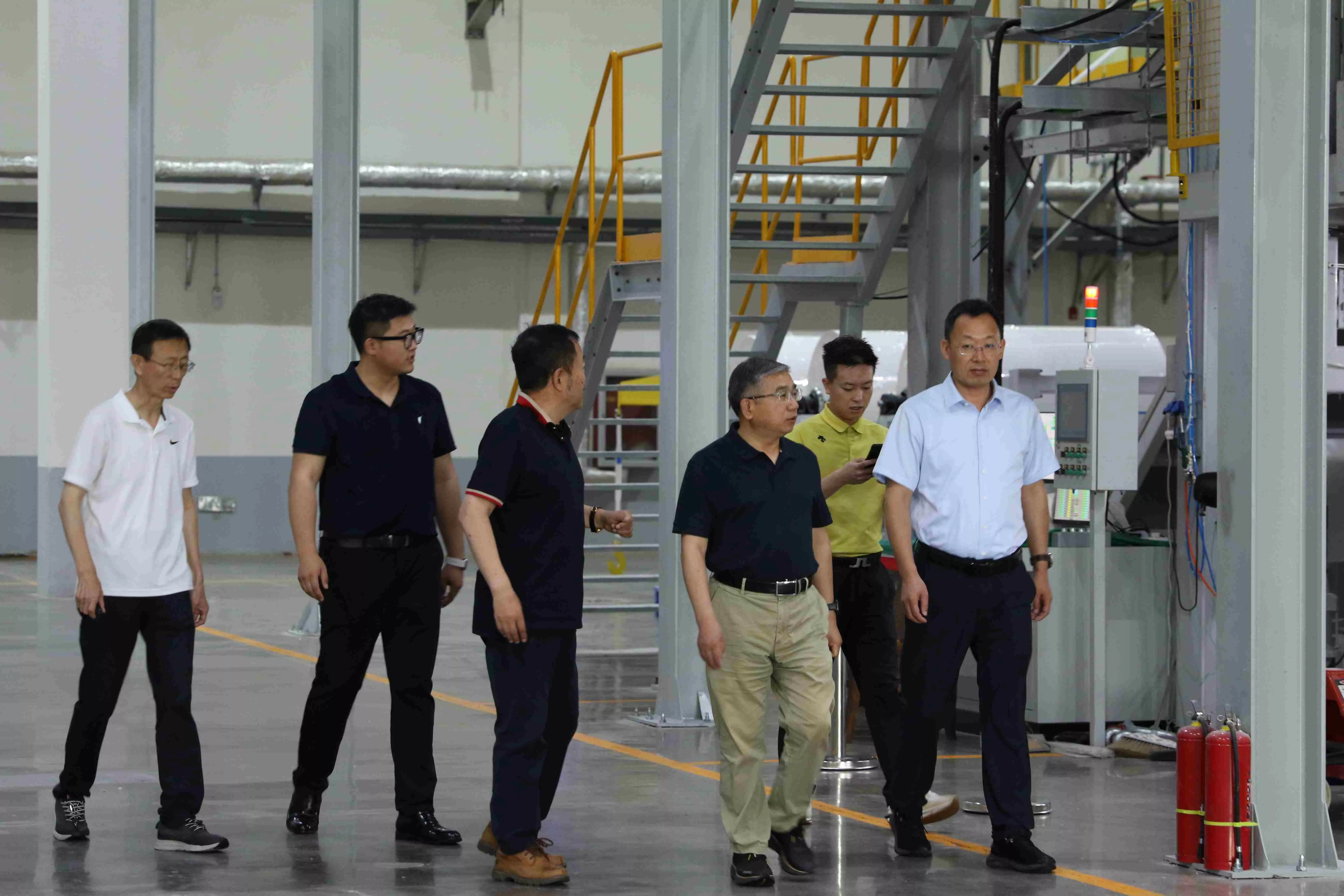 Green Future, ein neues Kapitel - Qingdao University und Tianyi Group eröffnen gemeinsam eine neue Ära mit kohlenstoffarmen grünen Materialien